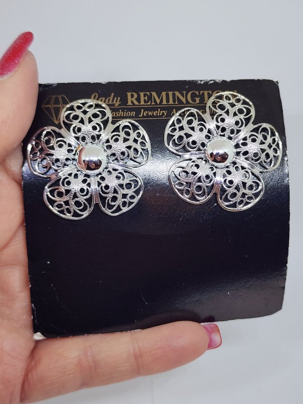 NOS Lady Remington Large Silver Five Petal Flower Filigree Stud Pierced Earrings